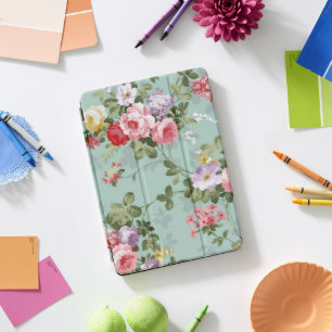 Vintage Green Floral Design iPad Pro Cover