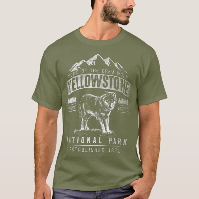 Vintage Grey Wolf Yellowstone National Park T-Shirt (Front)
