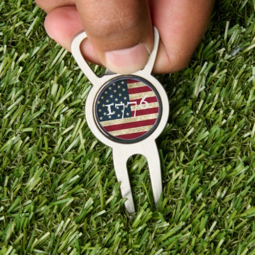 Vintage Grunge American Flag 1776 Golf Marker Divot Tool