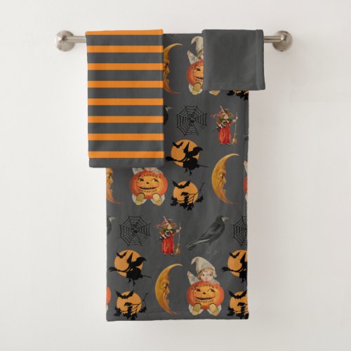 Vintage Halloween Pattern on Gray Holiday  Bath Towel Set