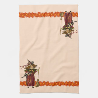 Vintage Halloween Witch w Cat Towels