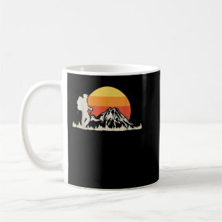Vintage Hiking Sunset Hiker Mountain Hiking Lovers Coffee Mug