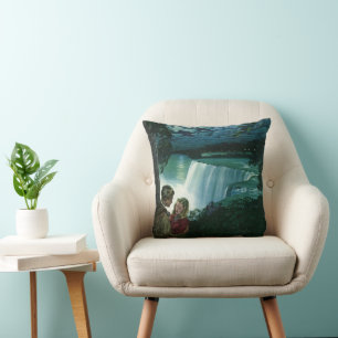 Vintage Honeymoon Love, Newlyweds at Niagara Falls Throw Pillow
