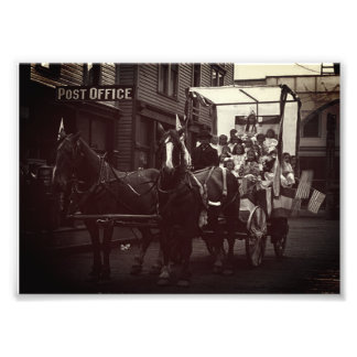 Vintage Independence Day Girls Alaska Photo Print