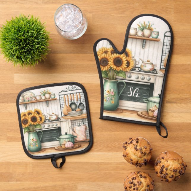 Vintage Kitchen Print  Oven Mitt & Pot Holder Set (Top Down)