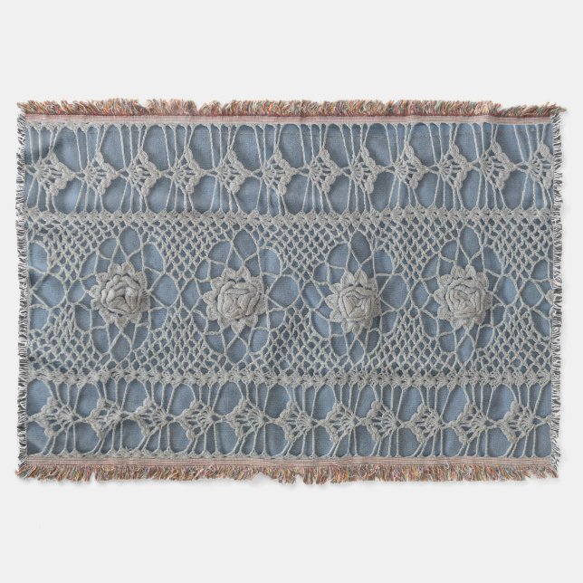 Vintage lace: small white roses. throw blanket (Front)