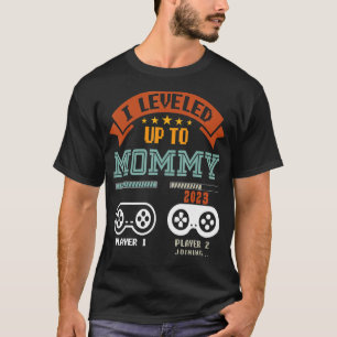 Vintage Leveling Up To Mommy 2023 Going To Be Mom T-Shirt