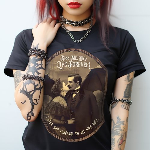 Vintage Live Forever Gothic Lovers Vampire Kiss T_Shirt