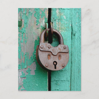 VINTAGE LOCK GREEN DOOR POSTCARD