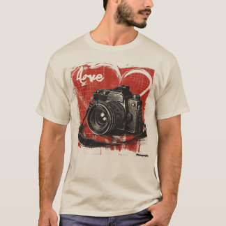 Vintage Love Photography Photo camera and hearts T-Shirt