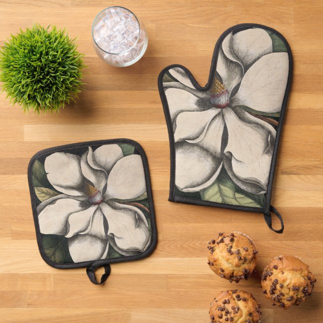 Vintage Magnolia  Oven Mitt & Pot Holder Set (Top Down)