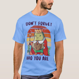 Vintage medieval fruit avocado king, funny crown v T-Shirt