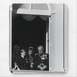 Vintage Monaco princely family in palace balcony Mouse Pad