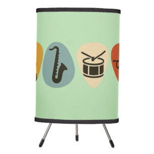 Vintage Music Vibes – Artistic Instrument Picks Tripod Lamp