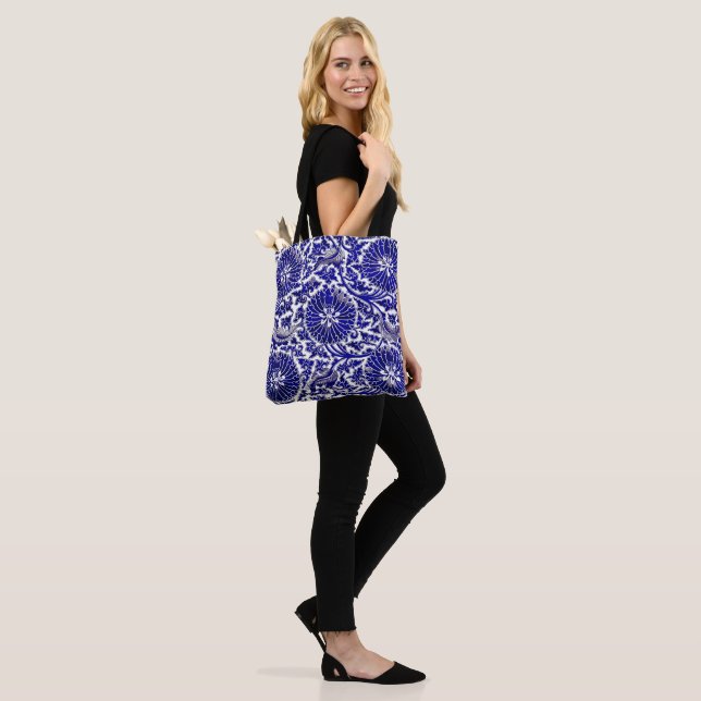 Vintage Navy Blue Floral Pattern Tote Bag (On Model)