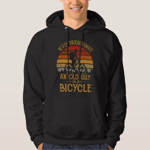 Vintage Never Underestimate An Old Guy On A Bicycl Hoodie