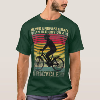 Vintage Never Underestimate An Old Guy On A Bicycl T-Shirt
