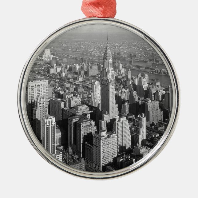 Vintage New York City Metal Ornament (Front)
