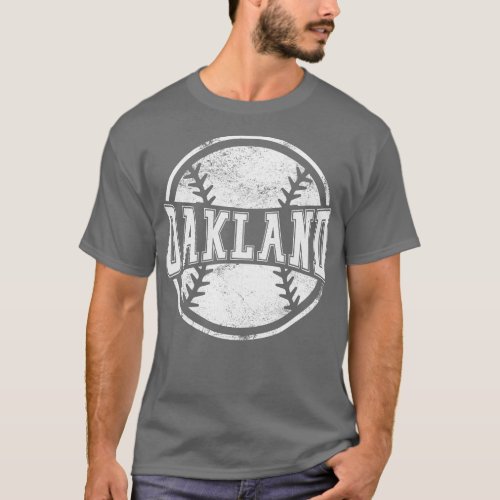 Vintage Oakland Baseball Baseball Team Gift T_Shirt