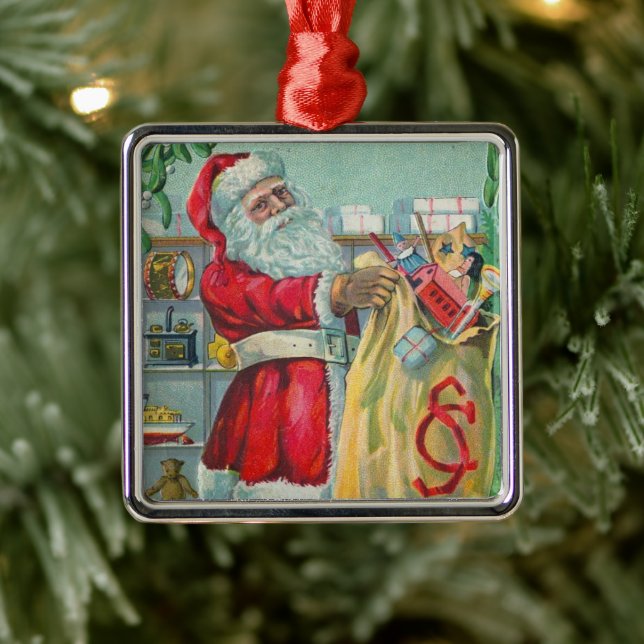 Vintage Old World Santa Ornament (Tree)