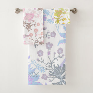 Vintage Pastel Wildflower Floral Bath Towel