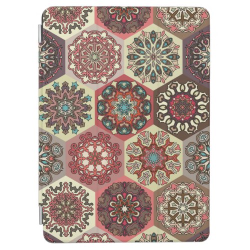 Vintage patchwork with floral mandala elements iPad air cover