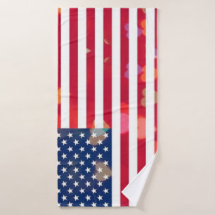 Vintage Patriotic USA Flag with colorful hearts Bath Towel