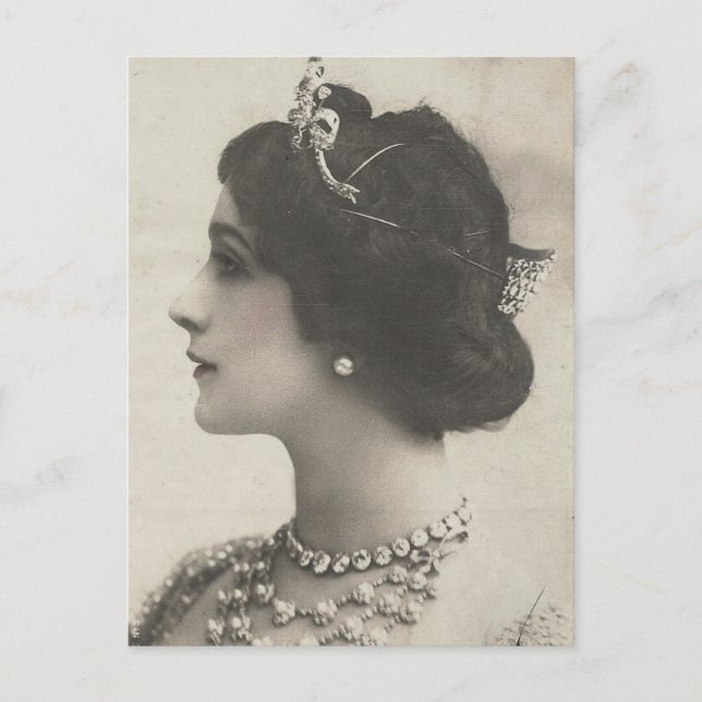 vintage photo Ladies Postcard (Front)