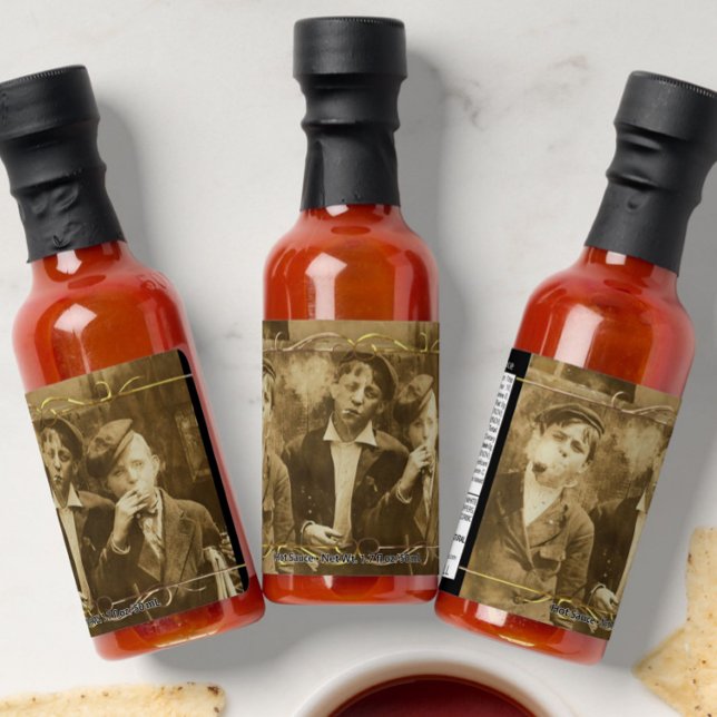 Vintage photograph of newsies smoking cigars hot sauces (Creator Uploaded)