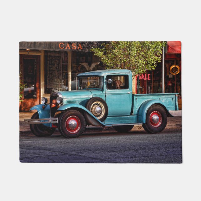 VINTAGE PICKUP TRUCK AND DOG DOORMAT (Front)