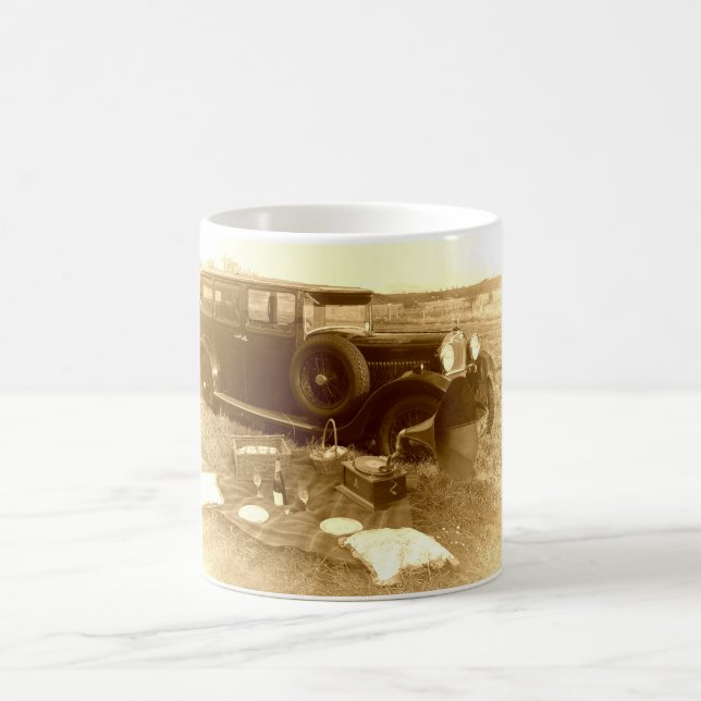 Vintage Picnic Coffee Mug (Center)