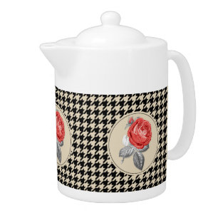 Vintage pink roses and houndstooth pattern teapot