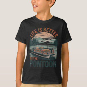Vintage Pontoon Captain Pontoon Boat Vacation Summ T-Shirt