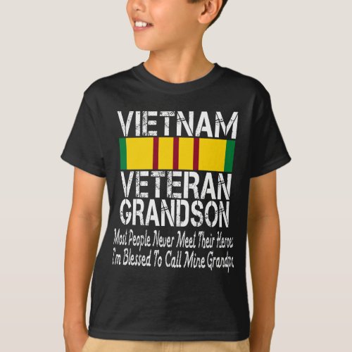 Vintage Proud Vietnam Veteran Grandson Combat Vet  T_Shirt
