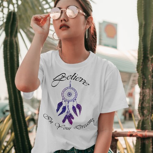 Vintage Purple Feather Believe in your dreams T_Shirt