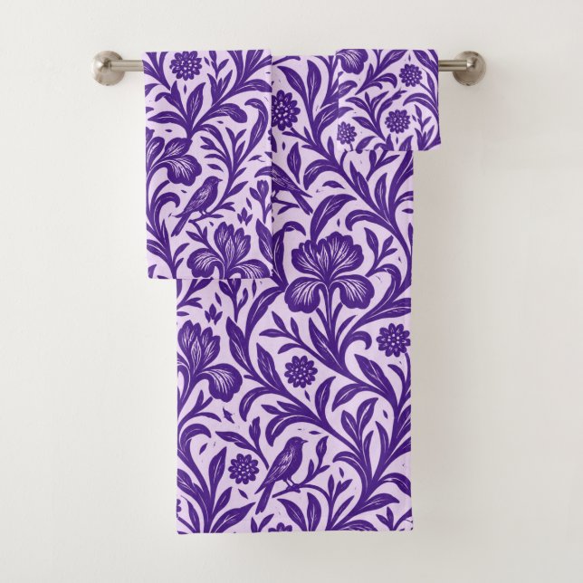 Vintage Purple Iris Botanical Pattern Bath Towel Set (Insitu)
