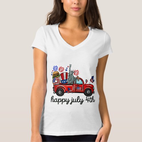 Vintage Red Truck Happy 4 th of july Independence  T_Shirt