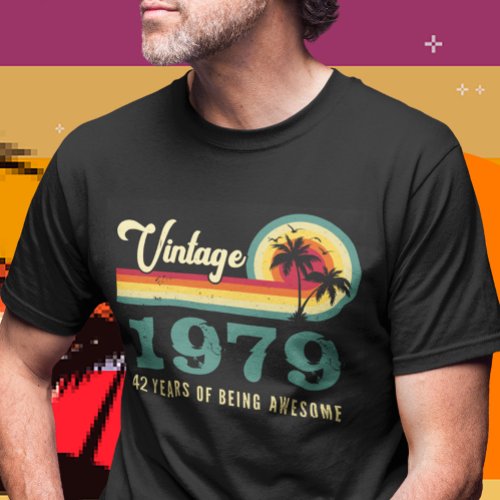 Vintage Reto Distressed Birthday Custom Year Age T T_Shirt