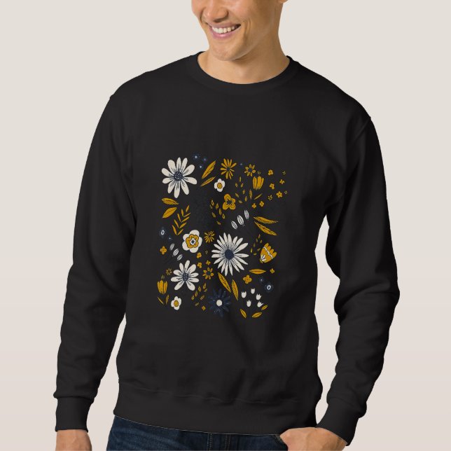 Vintage retro Floral Wildflower Bouquet botanical  Sweatshirt (Front)