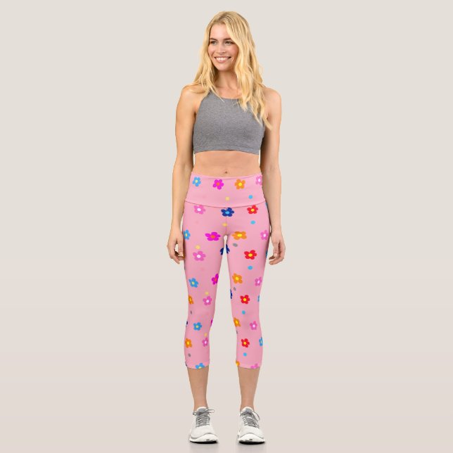 Vintage Retro Flower Pattern Pink Capri Leggings (Front)
