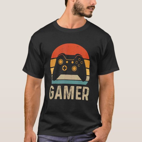 Vintage Retro Gamer Video Game Player Boys M T_Shirt