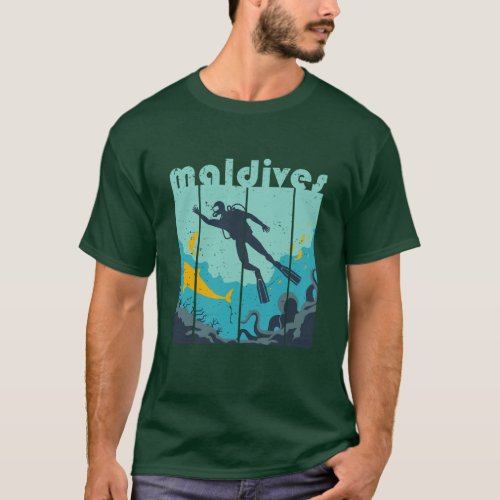 Vintage Retro Maldives Diving Cool Scuba Diver T_Shirt