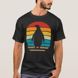 Vintage Retro Penguins Sunset 70s 80s 90s Penguins T-Shirt