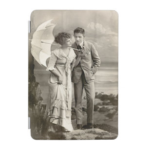Vintage Romantic Couple with Parasol iPad Mini Cover
