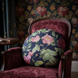 Vintage Roses On A Dark Blue Velvet Design Round Pillow