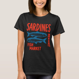 Vintage Sardines Fish Market — Retro Coastal Blu T-Shirt