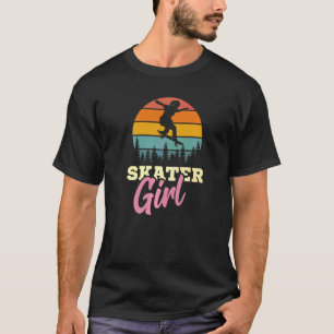 Vintage Skater Girl Skateboarder Skateboard Skateb T-Shirt