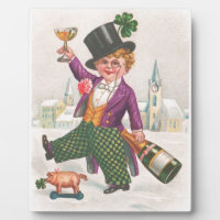 Vintage St Patricks Day Shamrock Champagne