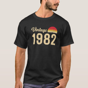 Vintage Style Born In 1982 T S Retro 40Th Birthday T-Shirt