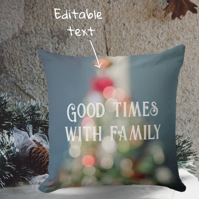 Vintage-style Christmas tree  Throw Pillow (Creator Uploaded)